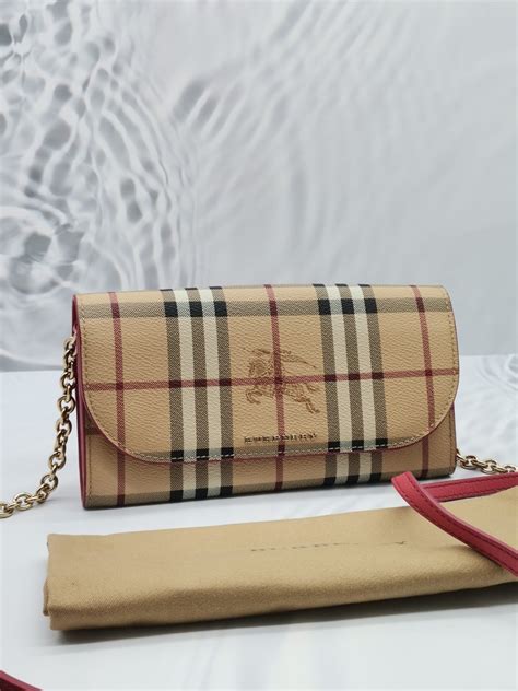 harris coral red burberry|NWT $450 Burberry Women's Haymarket Harris Wallet Coral .